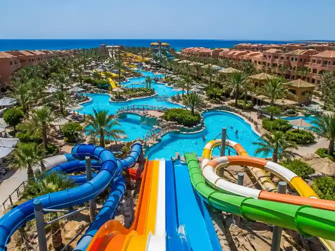 Czy warto wybrać Royal Lagoons Aqua Park Resort na wakacje?