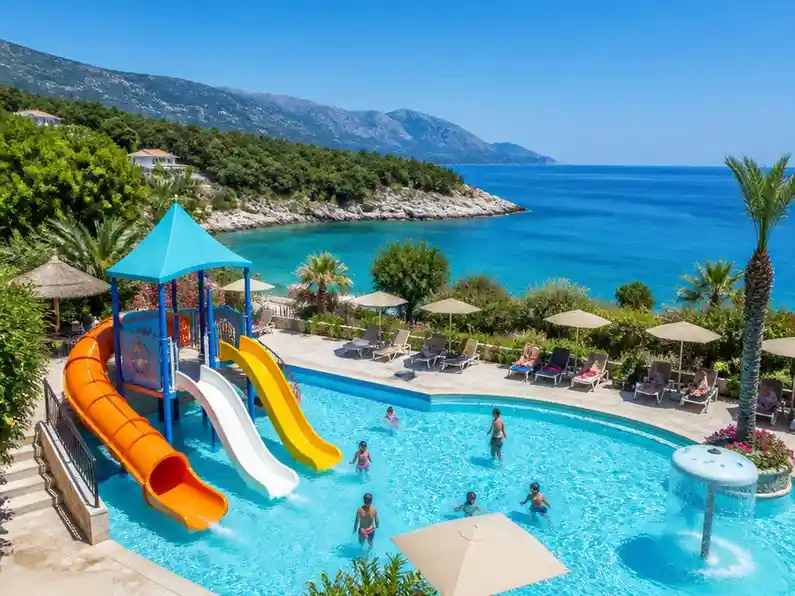 Wodna przygoda: Aquapark na greckiej wyspie Kefalonia